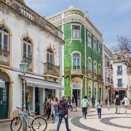 Casa Ferrera - Spacious Castle View Village Apt Aljezur
