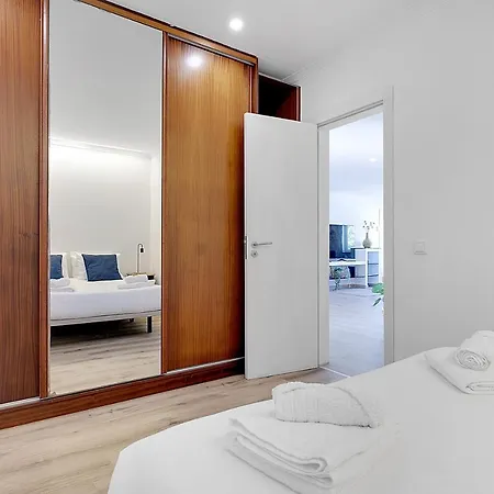 公寓 Casa Ferrera - Spacious Castle View Village Apt