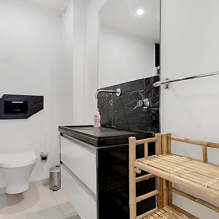 Apartment Casa Ferrera - Spacious Castle View Village Apt Aljezur